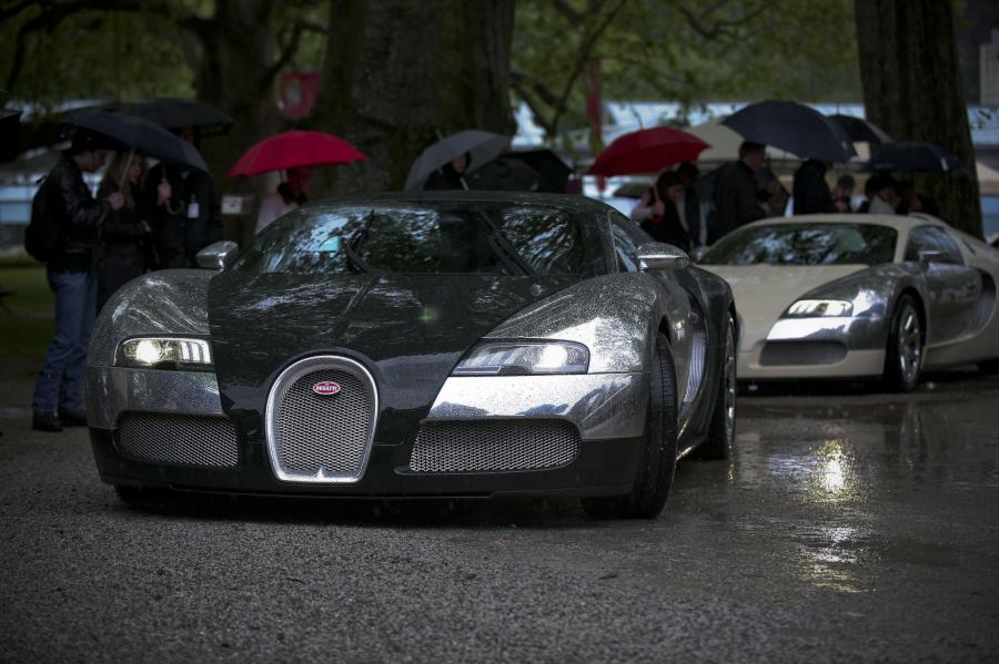  Bugatti Veyron 16.4 Centenaire 2009 года  (фото 5 из 130)